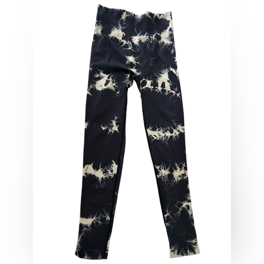 Women’s Seamless Scrunch Black/Gray Tie Dye Gym Leggings Size Medium